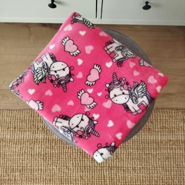 Gyerektakaró - gyerekpléd pihe-puha plüss anyagból 120 cm X 150 cm méretű Gyerektakaró - gyerekpléd pihe-puha plüss anyagból 120 cm X 150 cm méretű