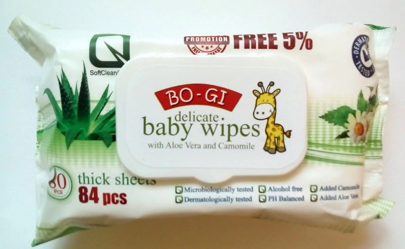 Bogi popsitörlő zárható tetővel 84 db-os Aloe Verával és Kamillával -